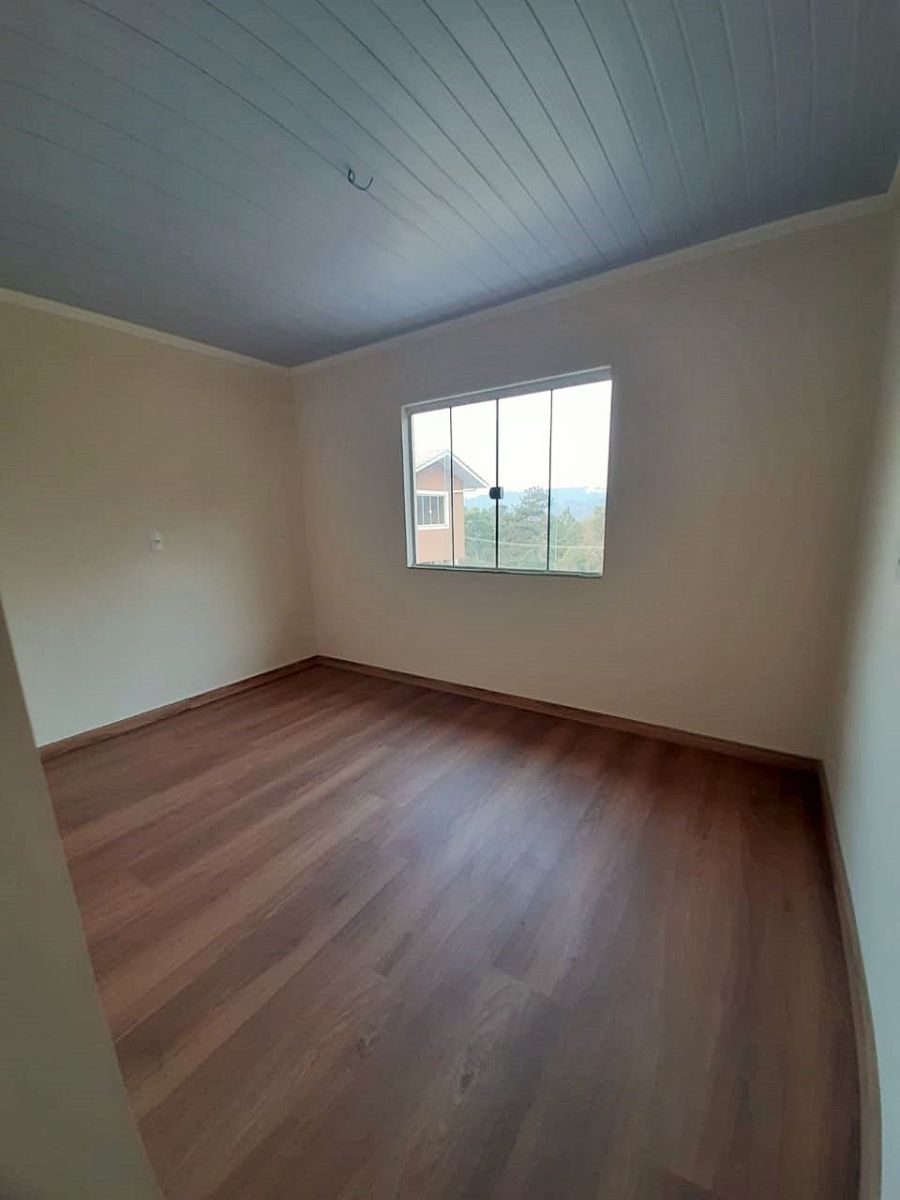 Casa à venda, por R$ 300.000,00 Casa à venda, por R$ 300.000,00
