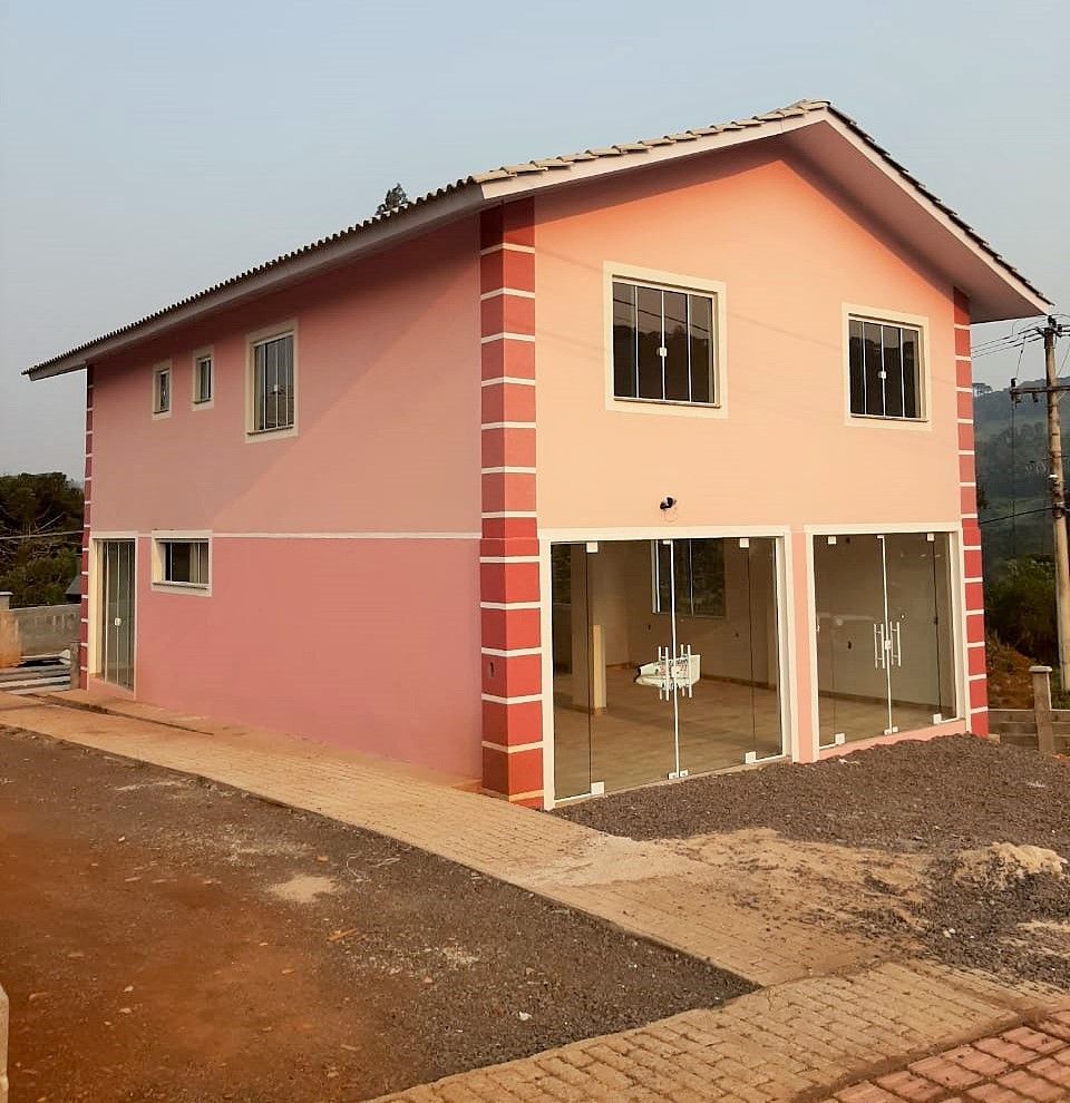 Casa à venda, por R$ 300.000,00 Casa à venda, por R$ 300.000,00