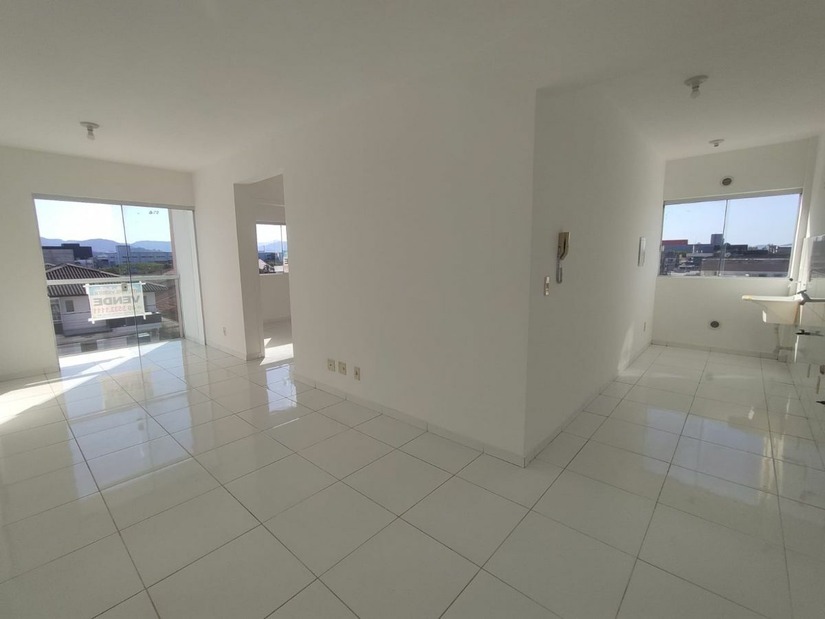 Apartamento com 2 Dormitórios à venda, 87 m² por R$ 280.000,00 Apartamento com 2 Dormitórios à venda, 87 m² por R$ 280.000,00