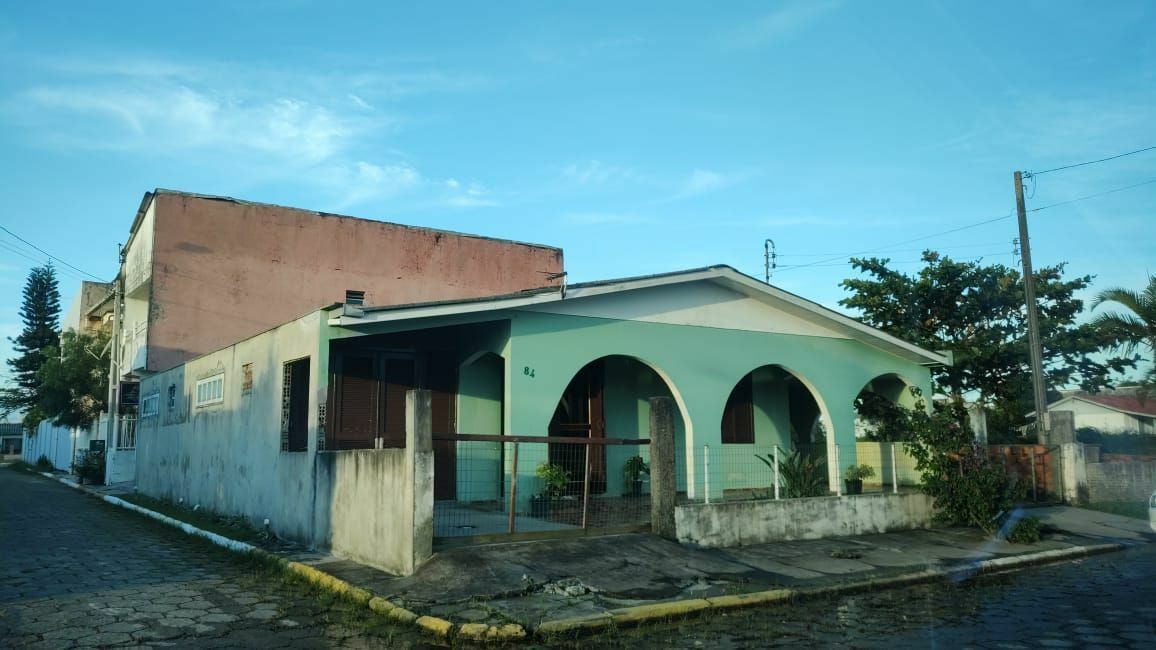 Casa à venda  no Arroio do Silva - Balneário Arroio do Silva, SC. Imóveis