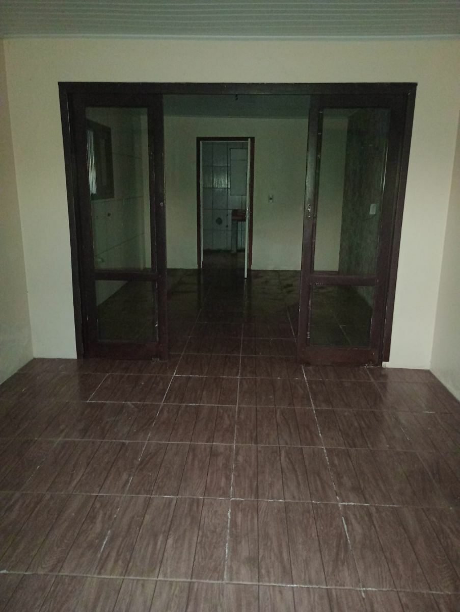 Casa com 2 Dormitórios para alugar, 180 m² por R$ 1.450,00 Casa com 2 Dormitórios para alugar, 180 m² por R$ 1.450,00