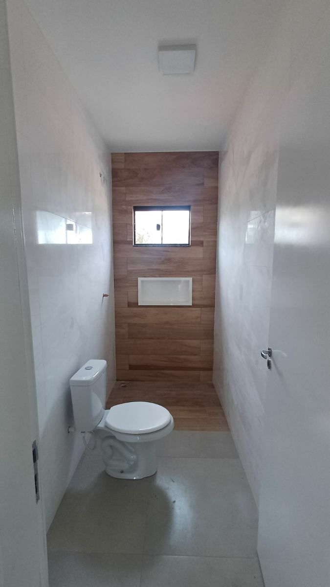 Casa com 2 Dormitórios à venda, 150 m² por R$ 398.000,00 Casa com 2 Dormitórios à venda, 150 m² por R$ 398.000,00